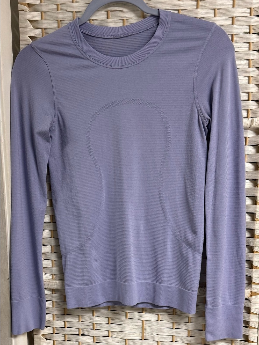 Lululemon Light Purple Long Sleeve Crewneck Top Size 2